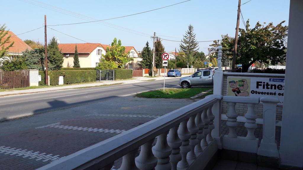 Motel Kotva Ivanka pri Dunaji Exterior foto