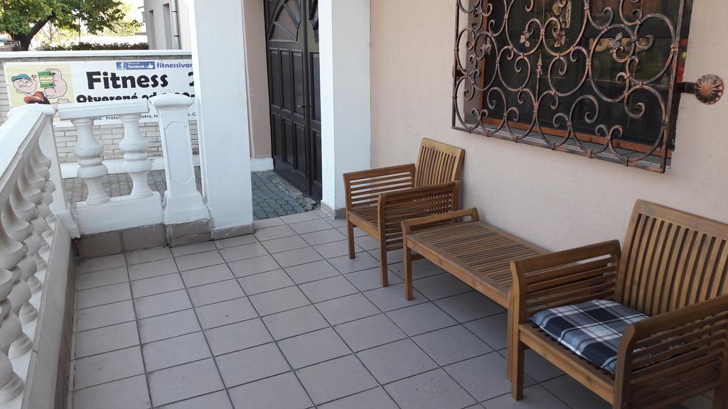Motel Kotva Ivanka pri Dunaji Exterior foto