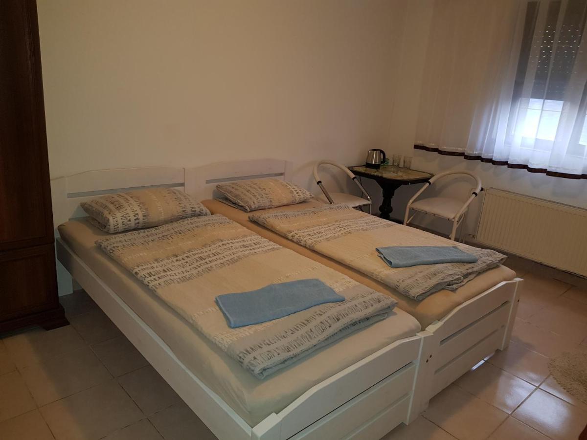 Motel Kotva Ivanka pri Dunaji Exterior foto