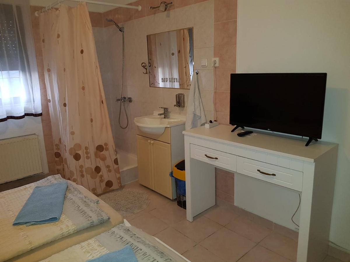 Motel Kotva Ivanka pri Dunaji Exterior foto