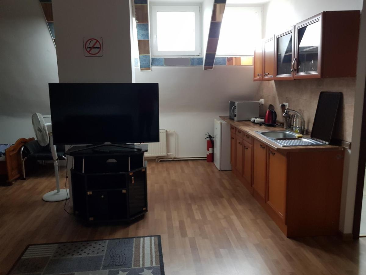 Motel Kotva Ivanka pri Dunaji Exterior foto